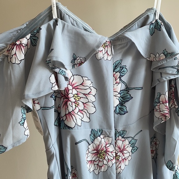 J.O.A Los Angeles Off the shoulder Mini Dress - Picture 6 of 10